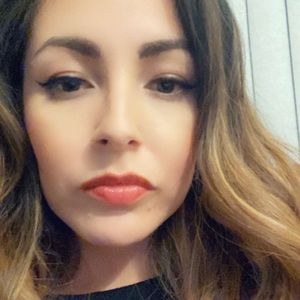 Meet your Posher, Leticia